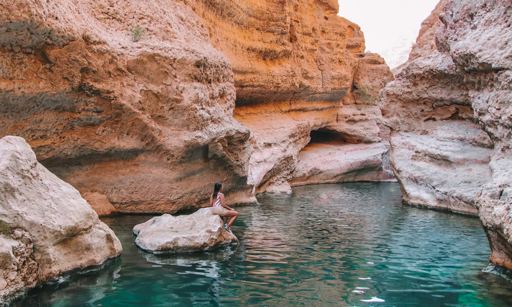 Wadi Shab: Surga Tersembunyi di Oman